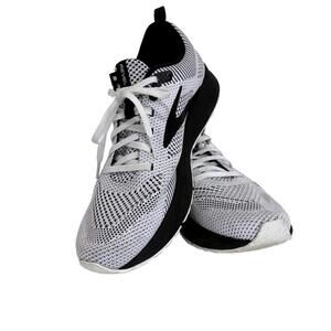 Pre-Loved Brooks womens Revel 5 Black & White Running Shoes US 12 Euro 41